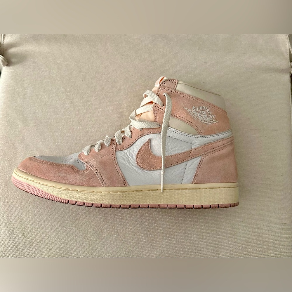 Nike Air Jordan 1 Retro High OG Washed Pink - Picture 2 of 4